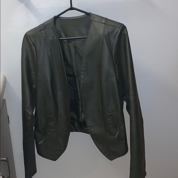 Blazer - Picture 1 of 5